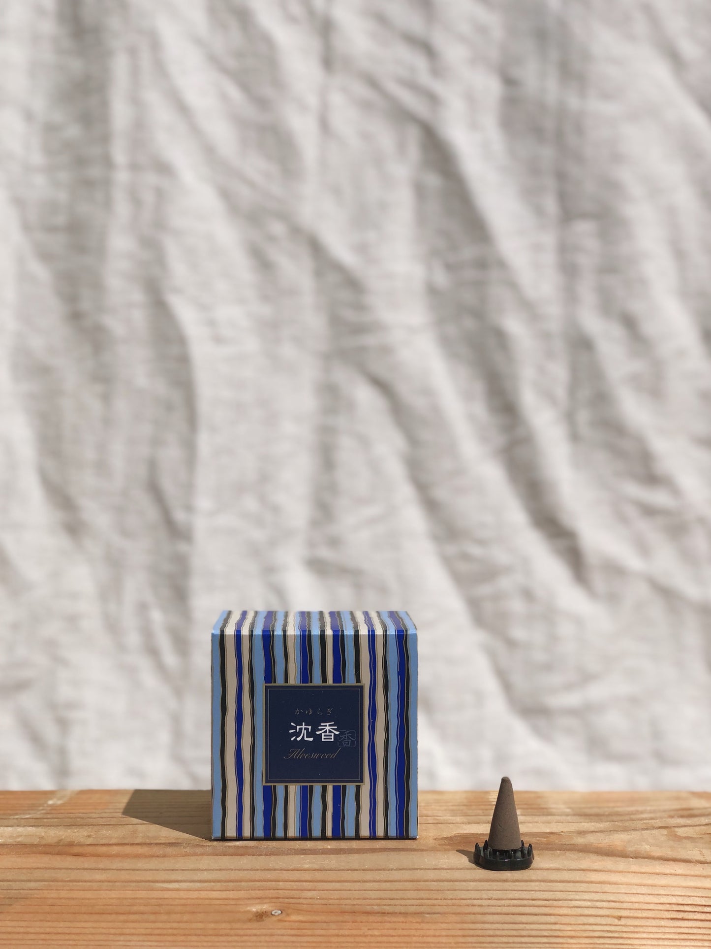 Kayuragi Aloeswood Incense Cones Set 12 cones