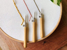 Load image into Gallery viewer, Lavor adjustable punch needle bundle