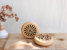 Load image into Gallery viewer, Bamboo coil incense box