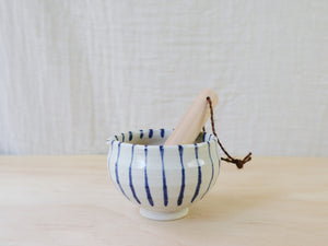 Japanese Ceramic Mortar and Pestle 小丸十草胡麻すり鉢