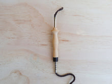 Load image into Gallery viewer, Lavor adjustable punch needle - ergonomic long handle
