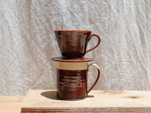 Load image into Gallery viewer, Shigaraki Ware Ceramic Mug Edge Line