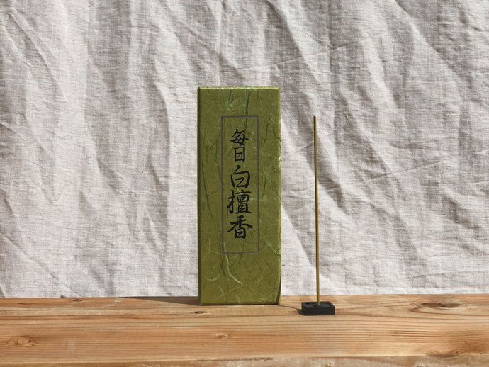 MAINICHI BYAKUDAN - Everyday Sandalwood Incense 150 sticks